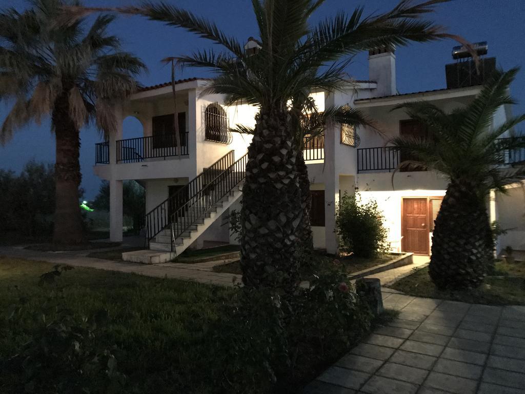 Santa Catalina Apartment Kalyves Polygyrou Екстериор снимка